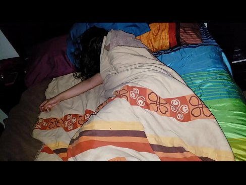 ❤️ सौतेनी आमा सुतेको बेला आफ्नी जवान सौतेनी आमालाई पिट्दै। ❤️  ne.rassadakubani.ru मा  ❌